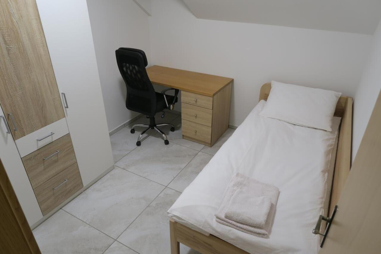 Rooms For Rent In Lubiana Esterno foto