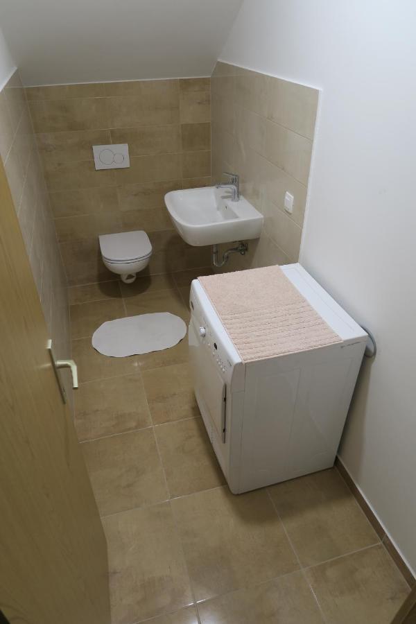 Rooms For Rent In Lubiana Esterno foto