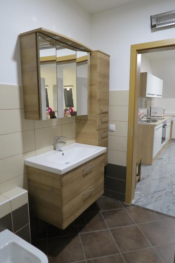Rooms For Rent In Lubiana Esterno foto