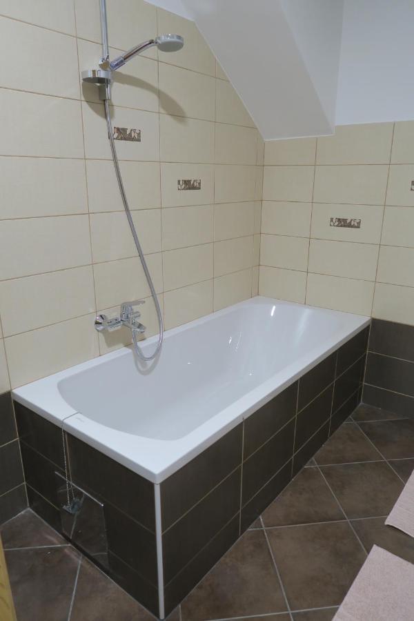 Rooms For Rent In Lubiana Esterno foto
